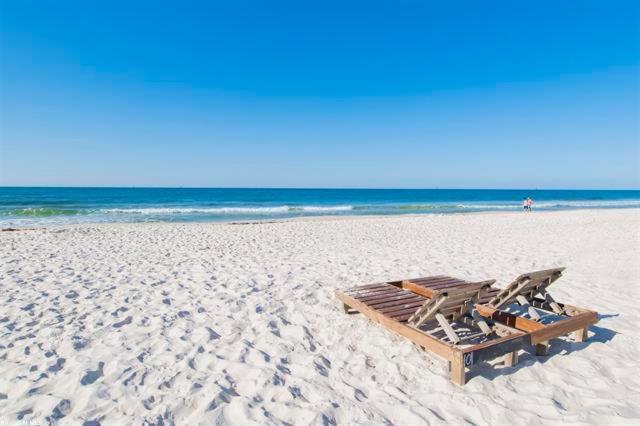 A Wave From It All Beach Resort Gulf Shores Exterior foto